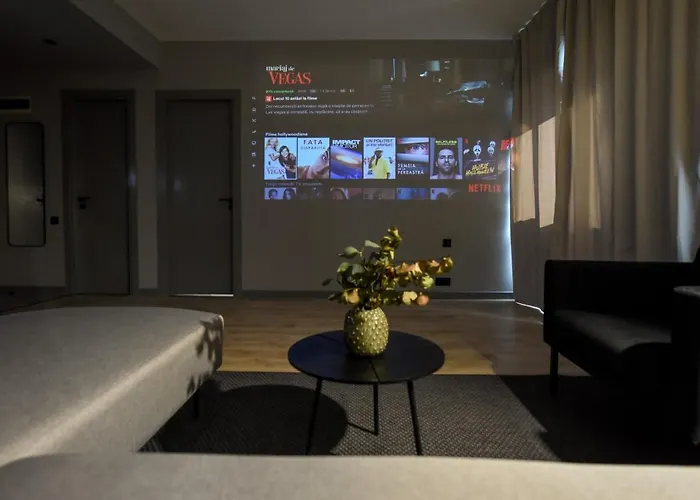 Luxury Apartment Near Radisson Hotel - Wall Projector & Modern Design Bucureşti